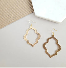 Load image into Gallery viewer, Joann Earrings - Gold
